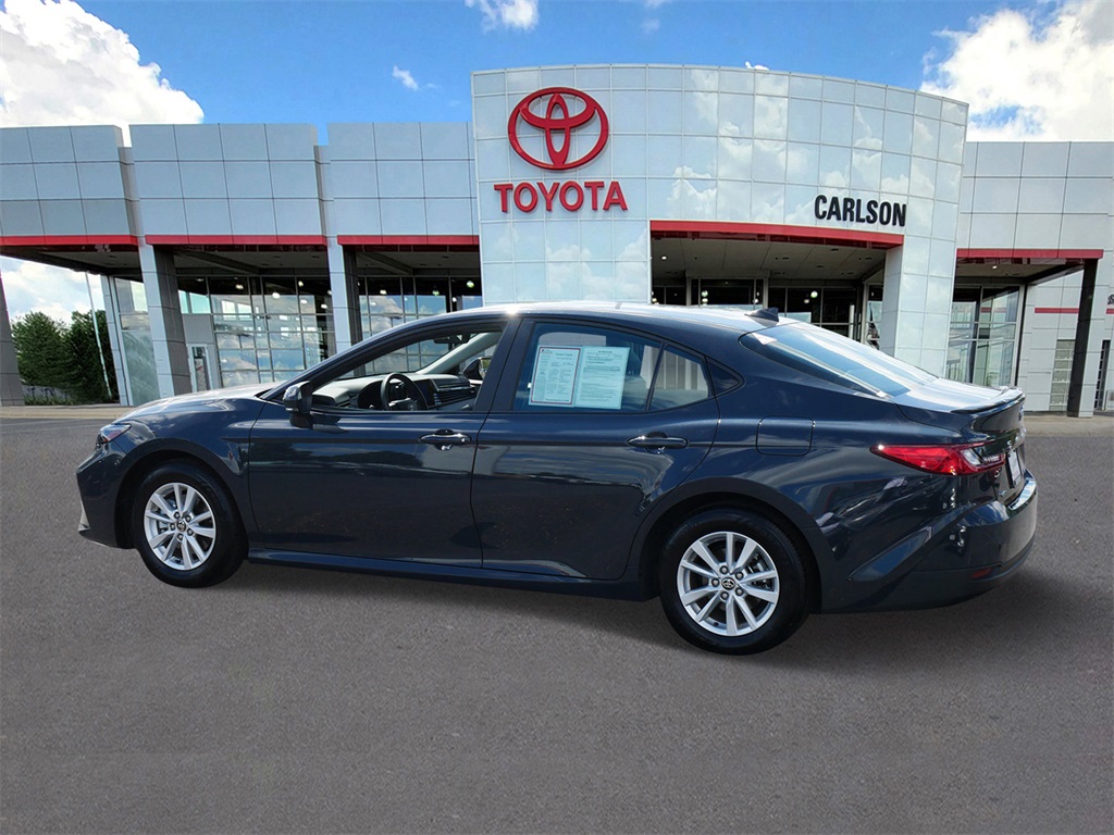 2025 Toyota Camry LE photo 5