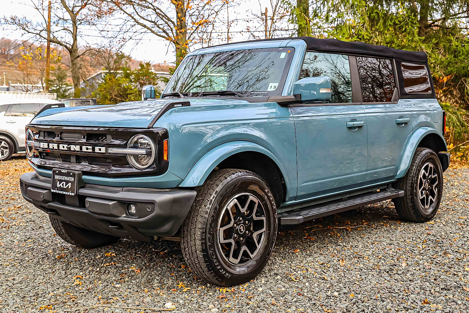 2021 Ford Bronco Outer Banks photo 3