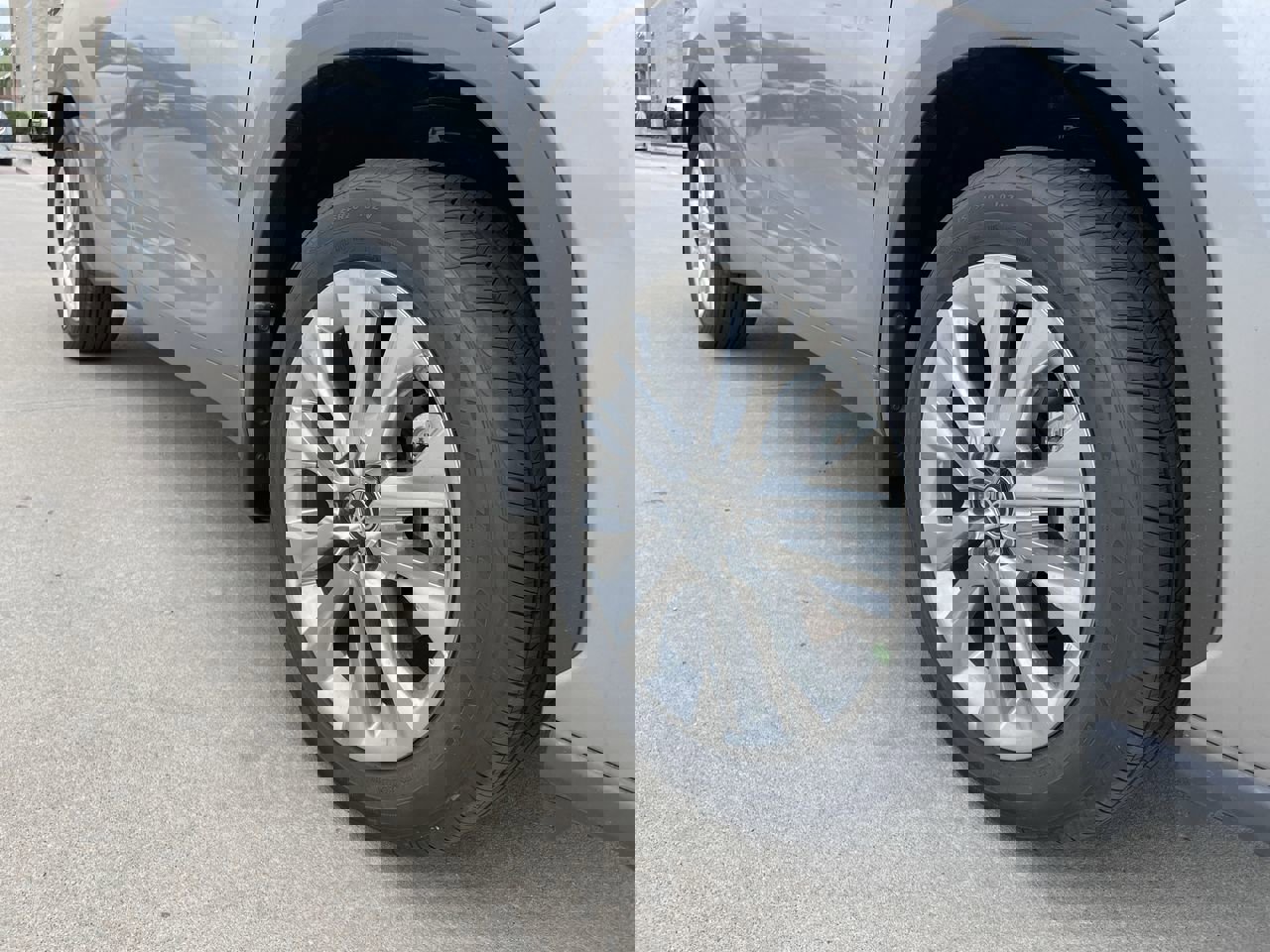 Certified 2025 Toyota Highlander Limited with VIN 5TDKDRAH9SS557690 for sale in Kansas City
