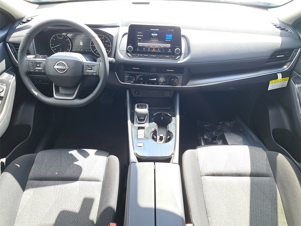2026 Nissan Rogue SV photo 15