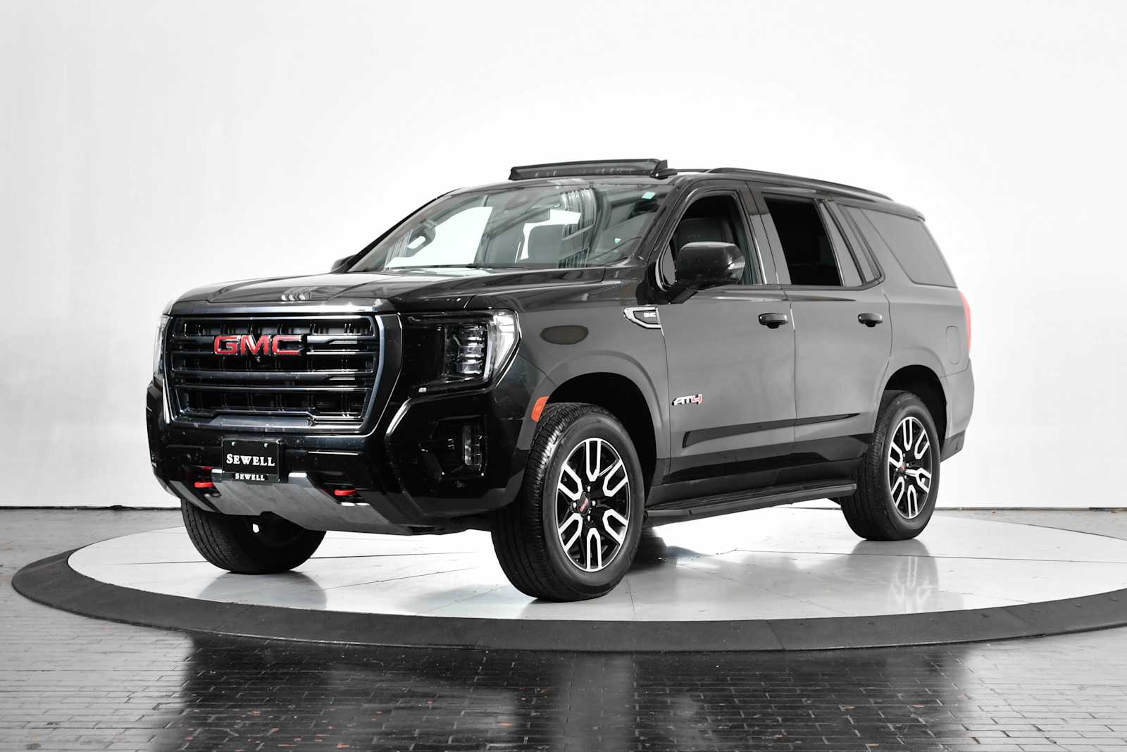 2021 GMC Yukon AT4's photo