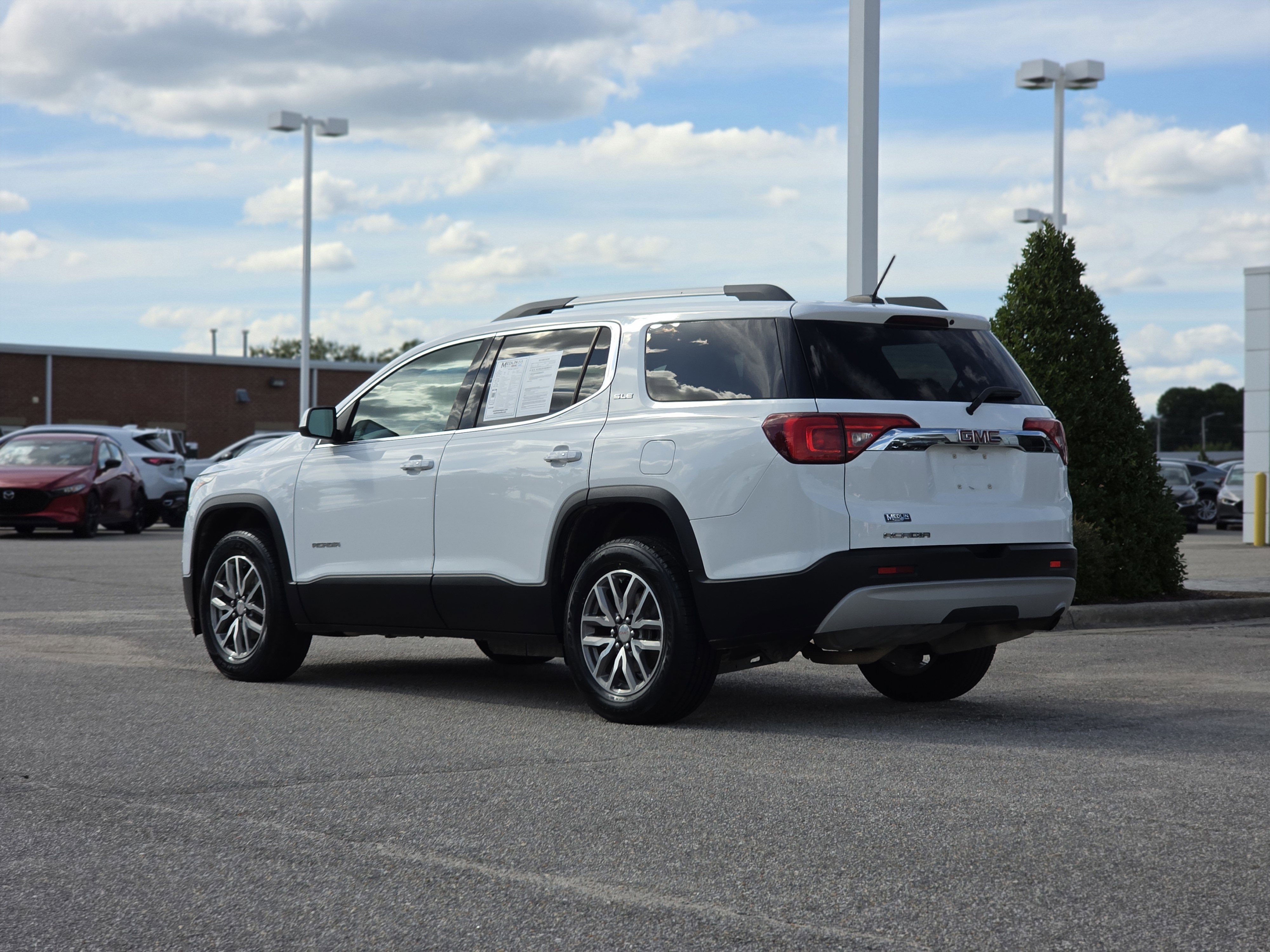 2019 Gmc Acadia SLE photo 2