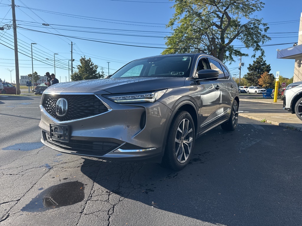 2022 Acura MDX Technology SH-AWD photo 2