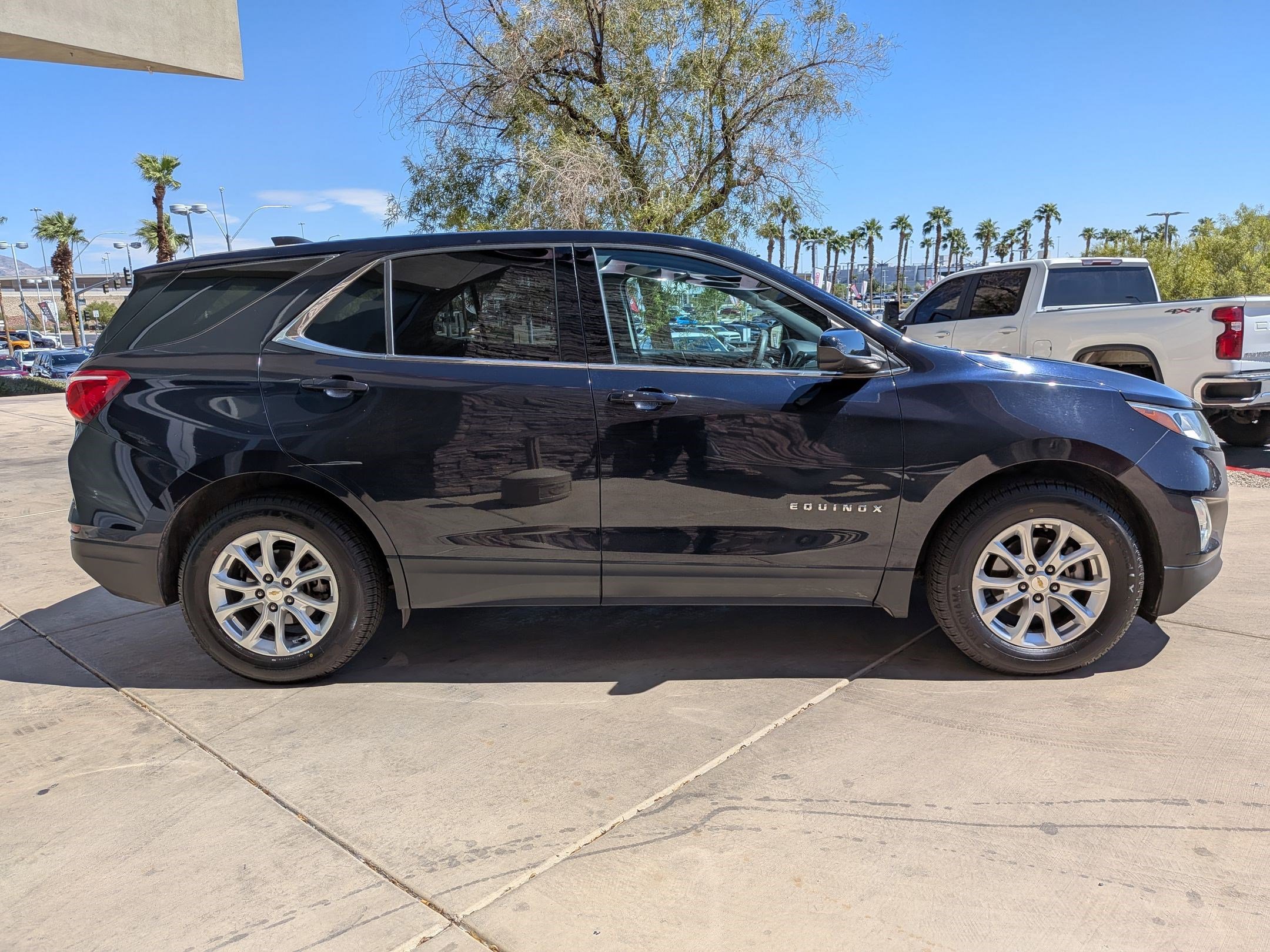 2020 Chevrolet Equinox LT photo 6