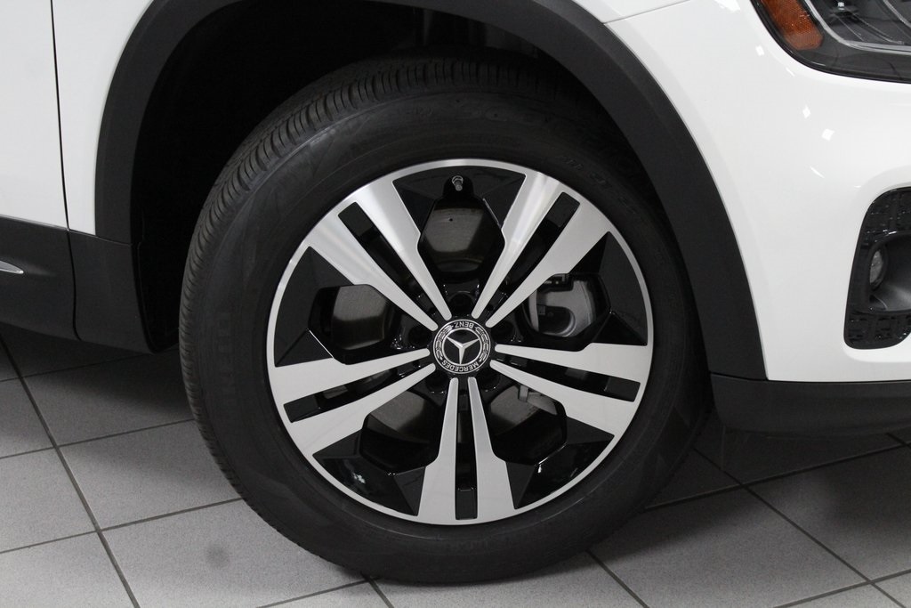 2025 Mercedes Benz GLB 250 4MATIC photo 3