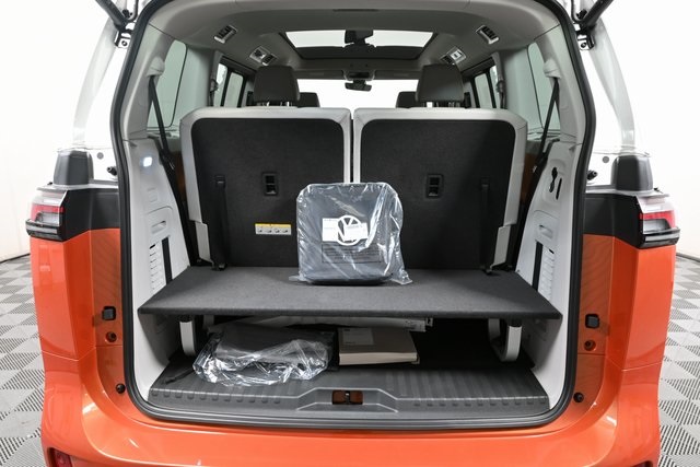 2025 Volkswagen ID. Buzz Pro Plus photo 23