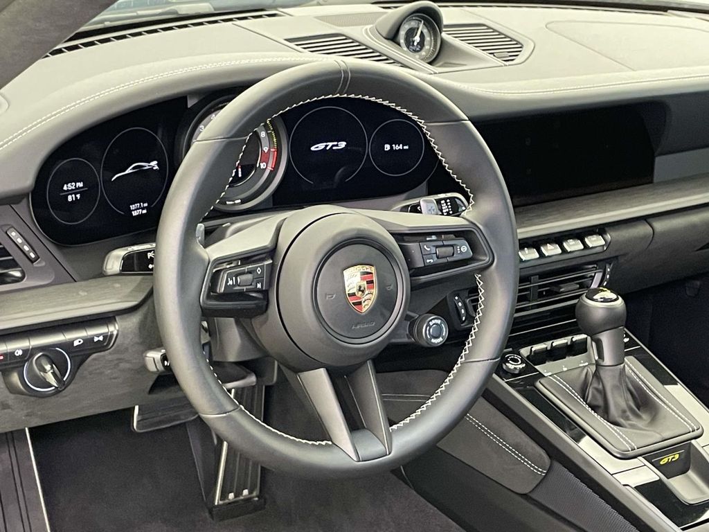 2024 Porsche 911 GT3 photo 4