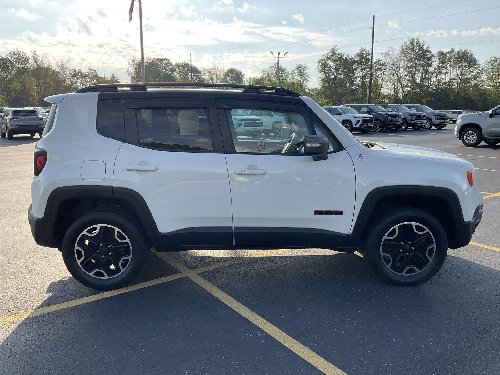 2017 Jeep Renegade Trailhawk photo 5