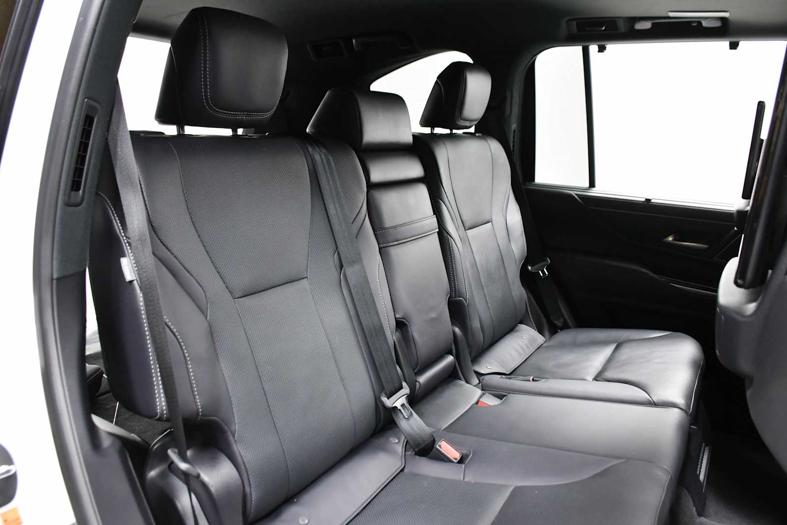 2023 Lexus LX 600 Luxury photo 23