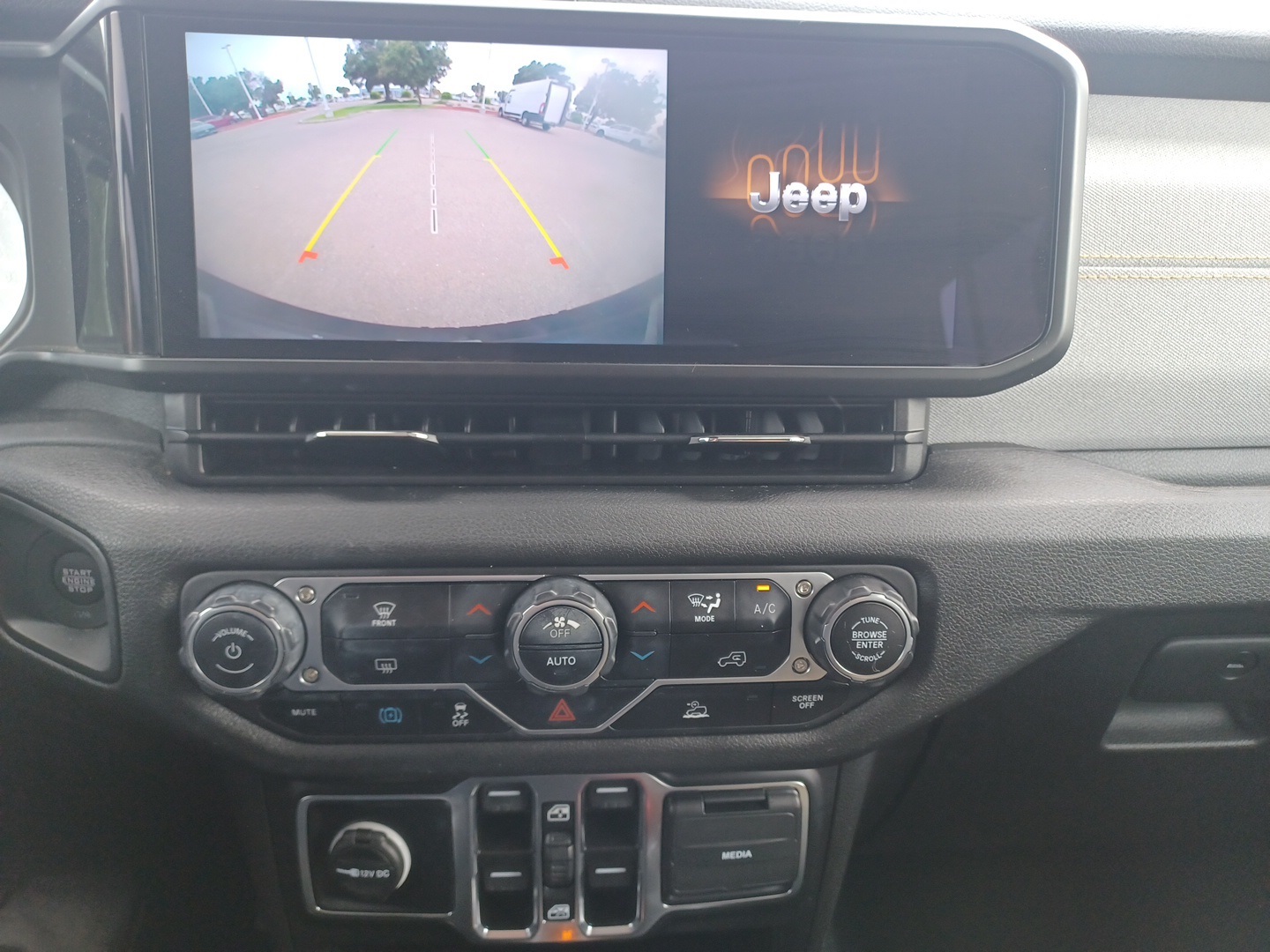 2024 Jeep Wrangler Sport S 4xe photo 8