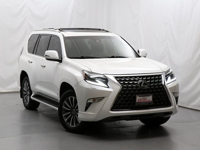 Used 2022 Starfire Pearl Lexus 460 Luxury image 1