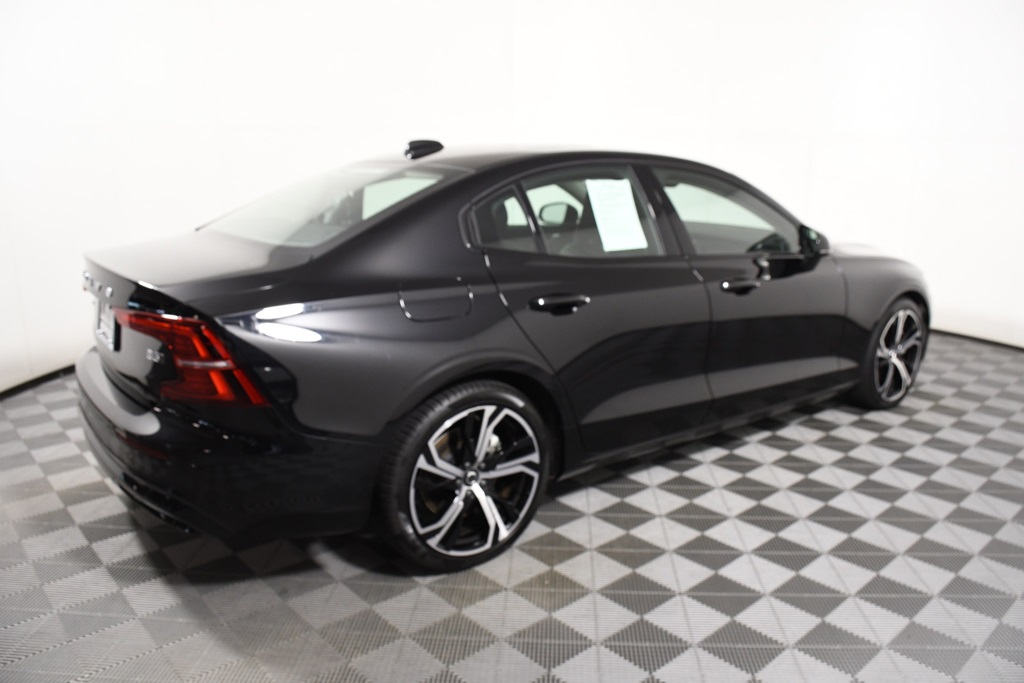 2024 Volvo S60 B5 Core photo 7