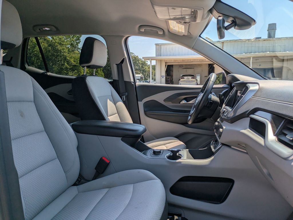 2024 Gmc Terrain SLE photo 27