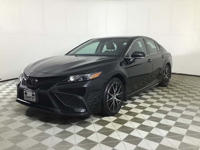 2023 Toyota Camry SE photo 3