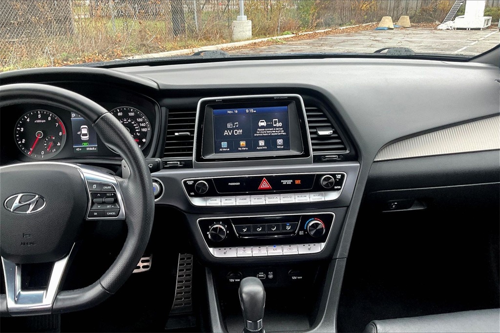 2018 Hyundai Sonata Sport photo 4