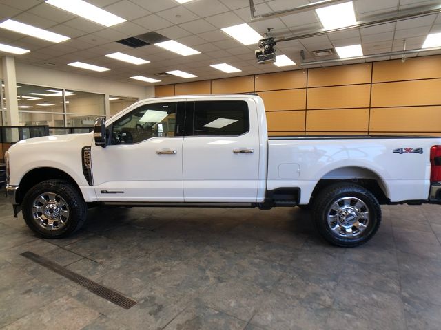 2026 Ford F-250 Lariat photo 4
