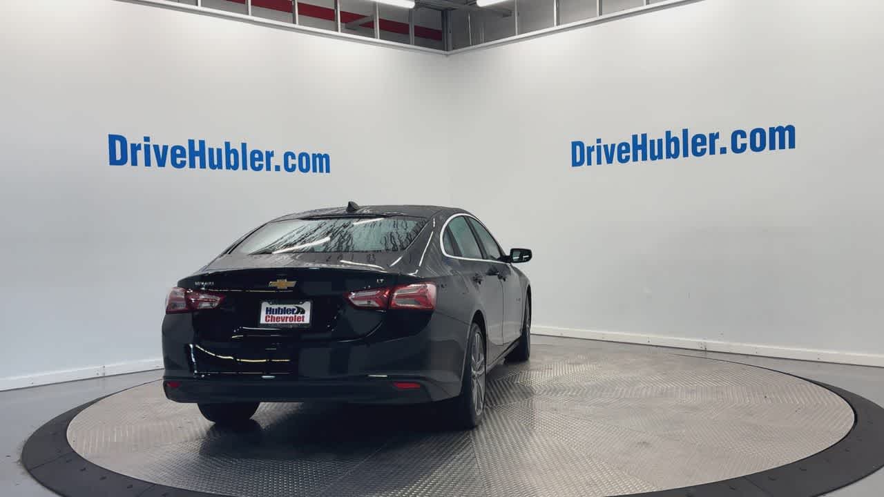 2024 Chevrolet Malibu Premier 2LT photo 3