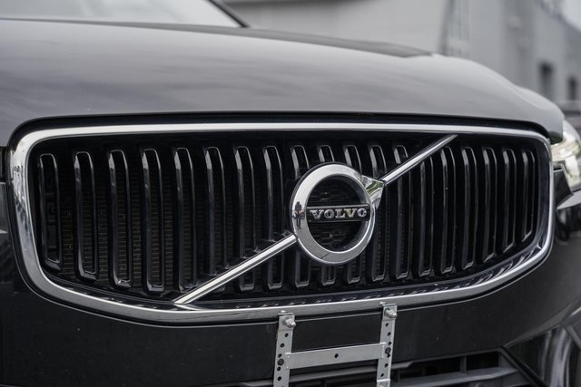 2019 Volvo XC60 T5 Momentum photo 12