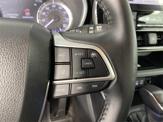 2023 Toyota Highlander XLE photo 16