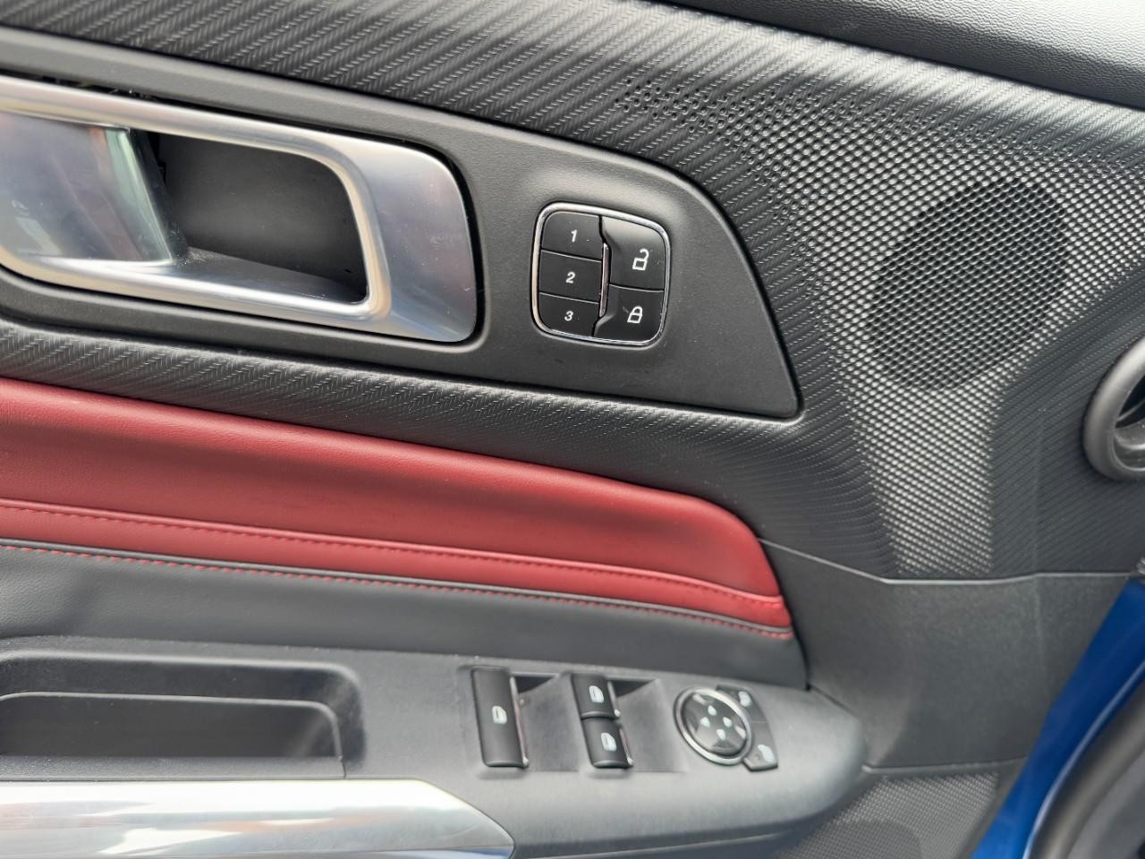 2024 Ford Mustang GT Premium Convertible photo 12