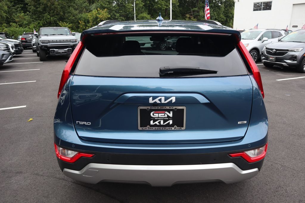 2024 Kia Niro EX photo 4