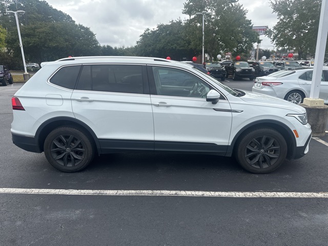 2024 Volkswagen Tiguan SE Wolfsburg Edition photo 2