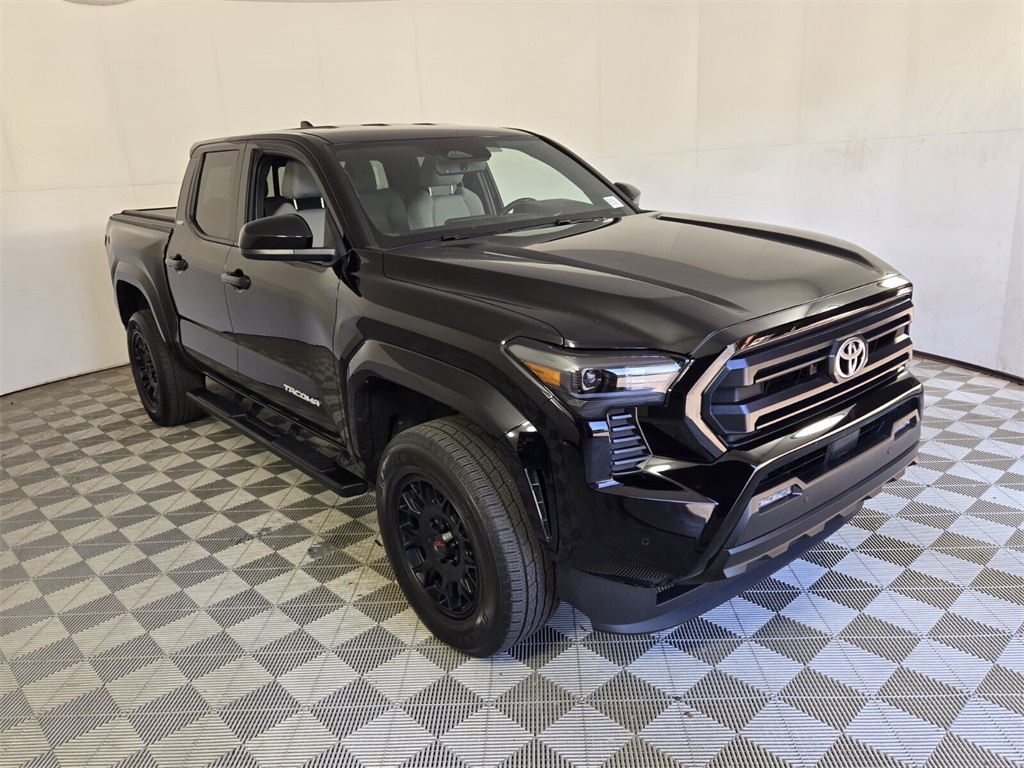 2024 Toyota Tacoma photo 2