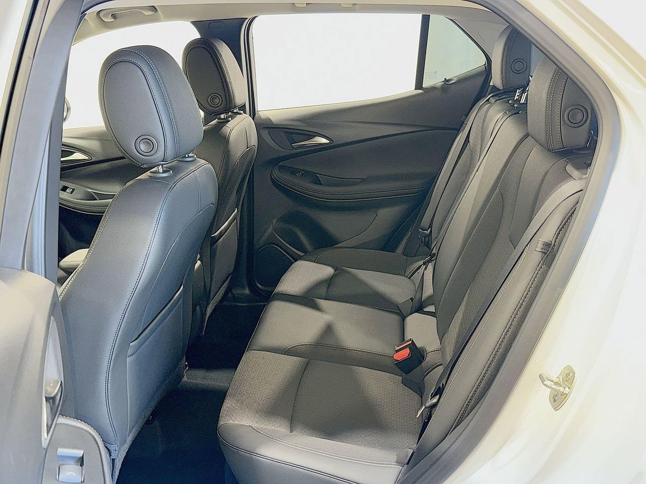 2025 Buick Encore GX Preferred photo 19