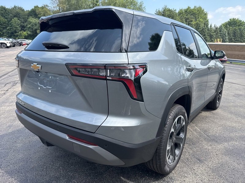 2026 Chevrolet Equinox LT photo 3