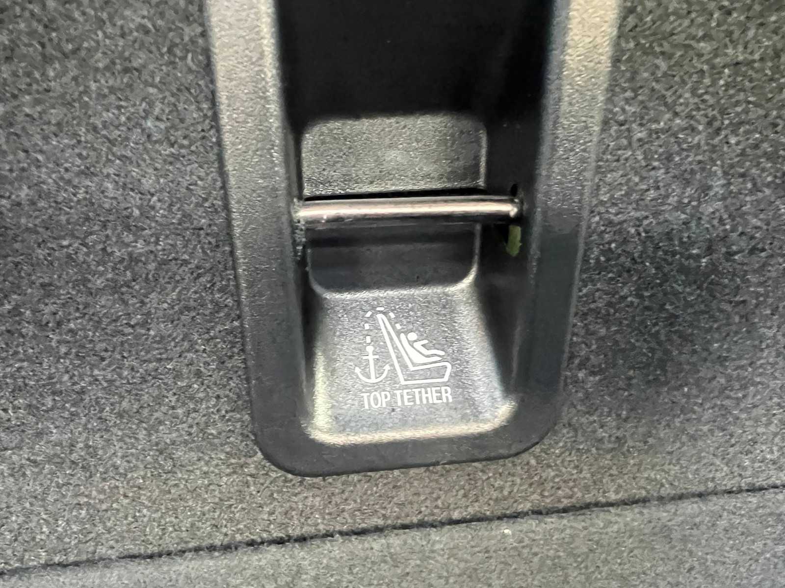 New 2025 ICE SILVER METALLIC Subaru Premium image 32