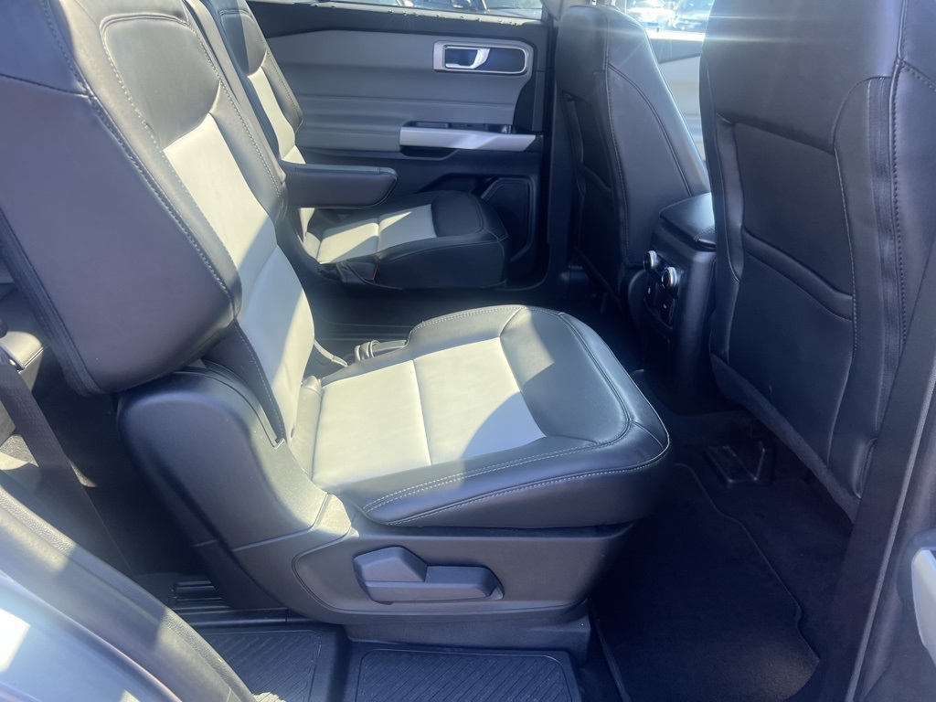 2022 Ford Explorer XLT photo 36