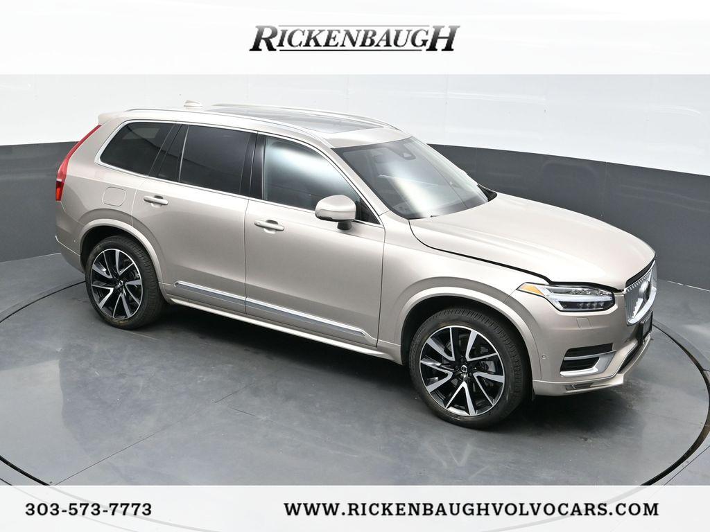2025 Volvo XC90 Plus's photo