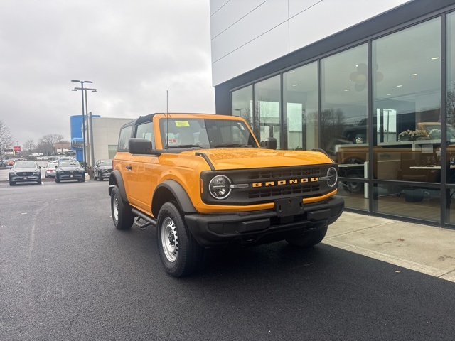 2022 Ford Bronco 2-Door Base's photo