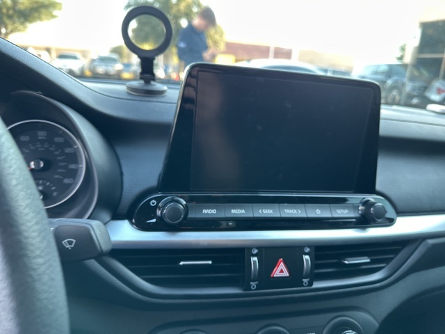 2023 Kia Forte LXS photo 10