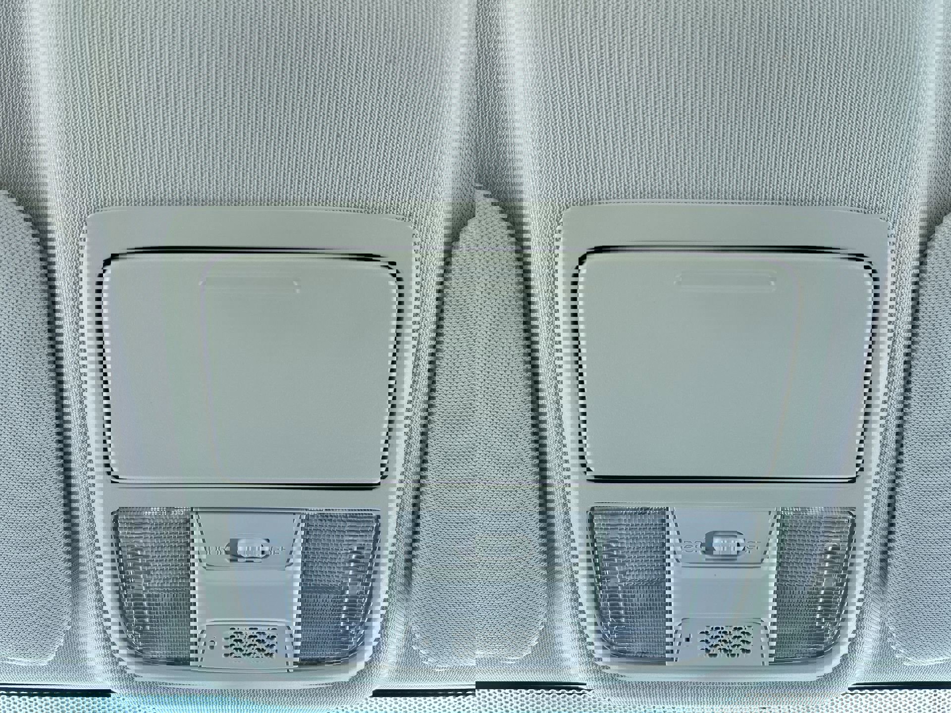 2015 Honda CR-V LX photo 16