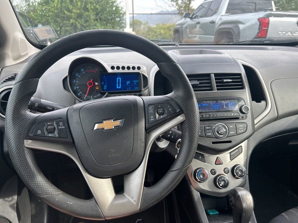 2014 Chevrolet Sonic LT photo 25