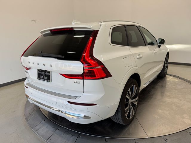 2022 Volvo XC60 B5 Inscription photo 31