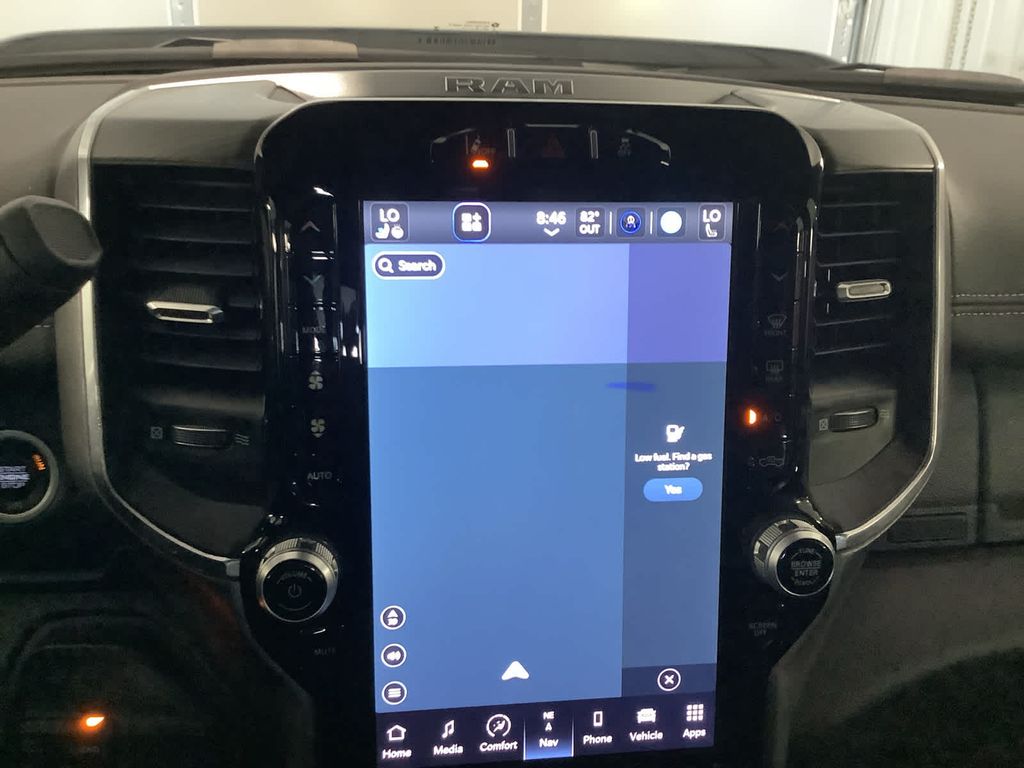 2024 Ram 2500 Laramie photo 18