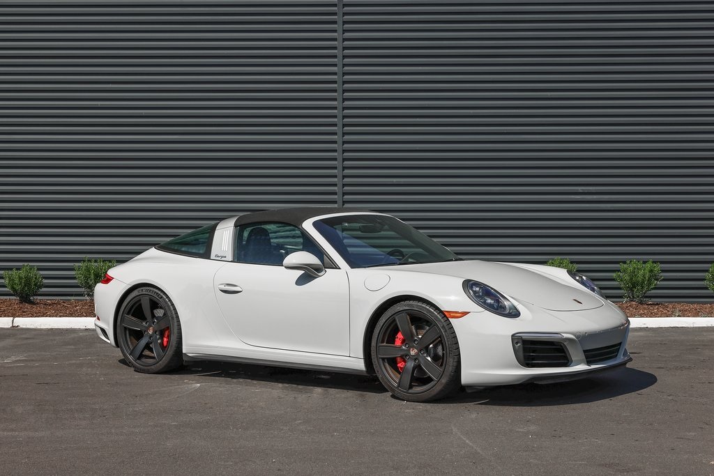 2019 Porsche 911 Targa 4S photo 9