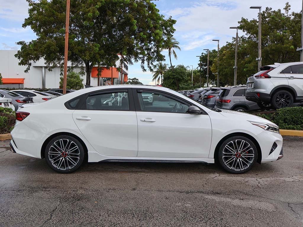 2023 Kia Forte GT photo 19