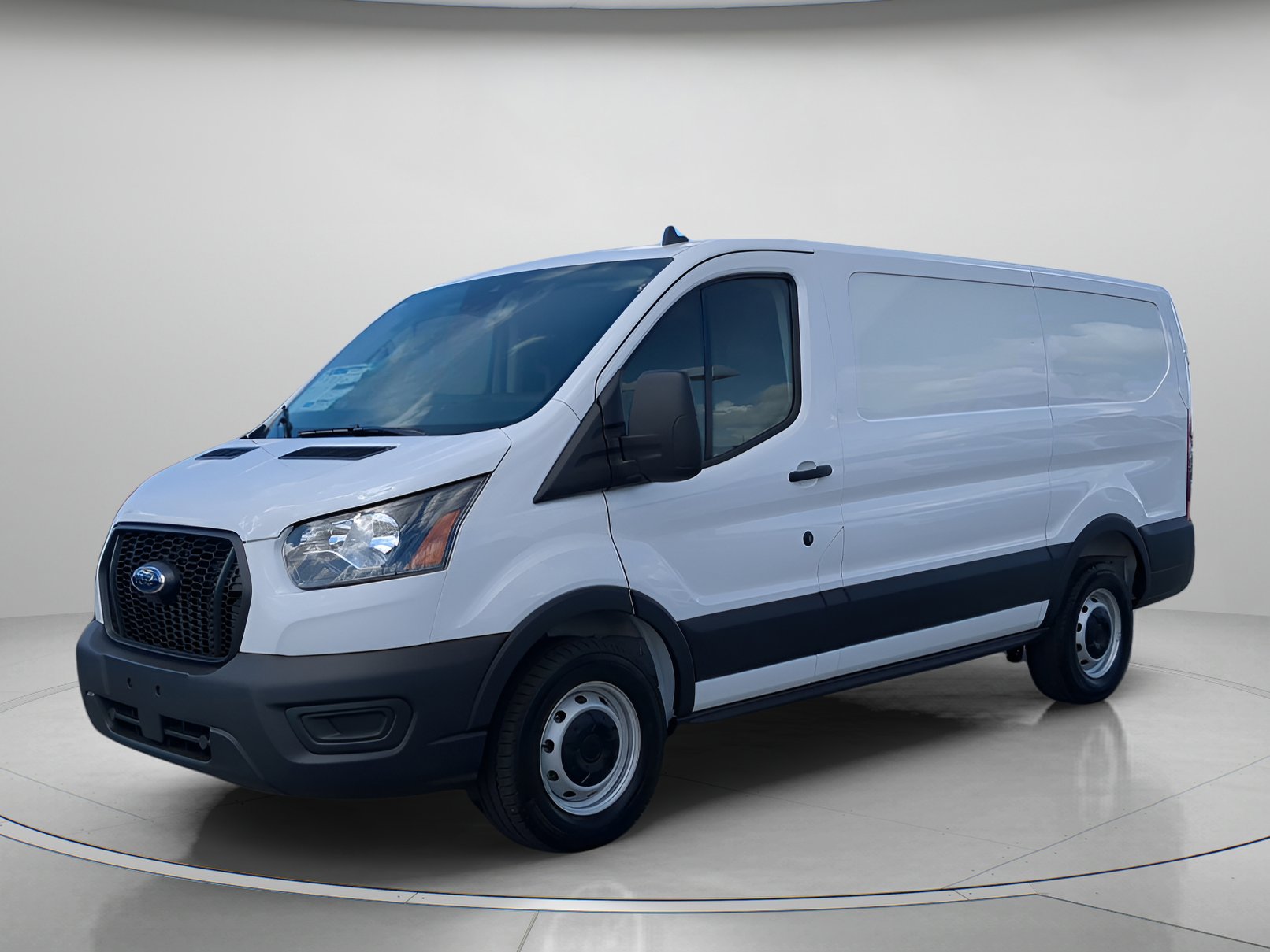 2025 Ford Transit Van Base's photo
