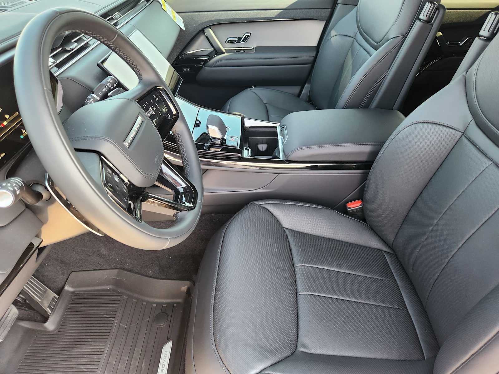 2025 Land Rover Range Rover Sport SE photo 11