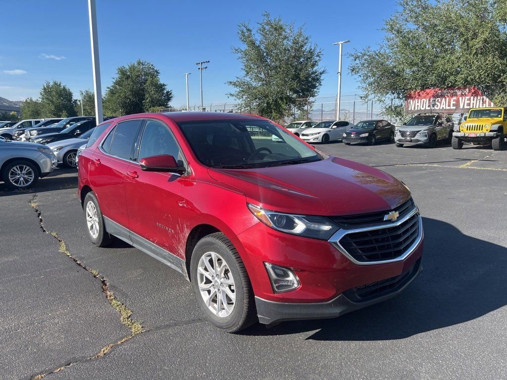 2019 Chevrolet Equinox LT photo 2