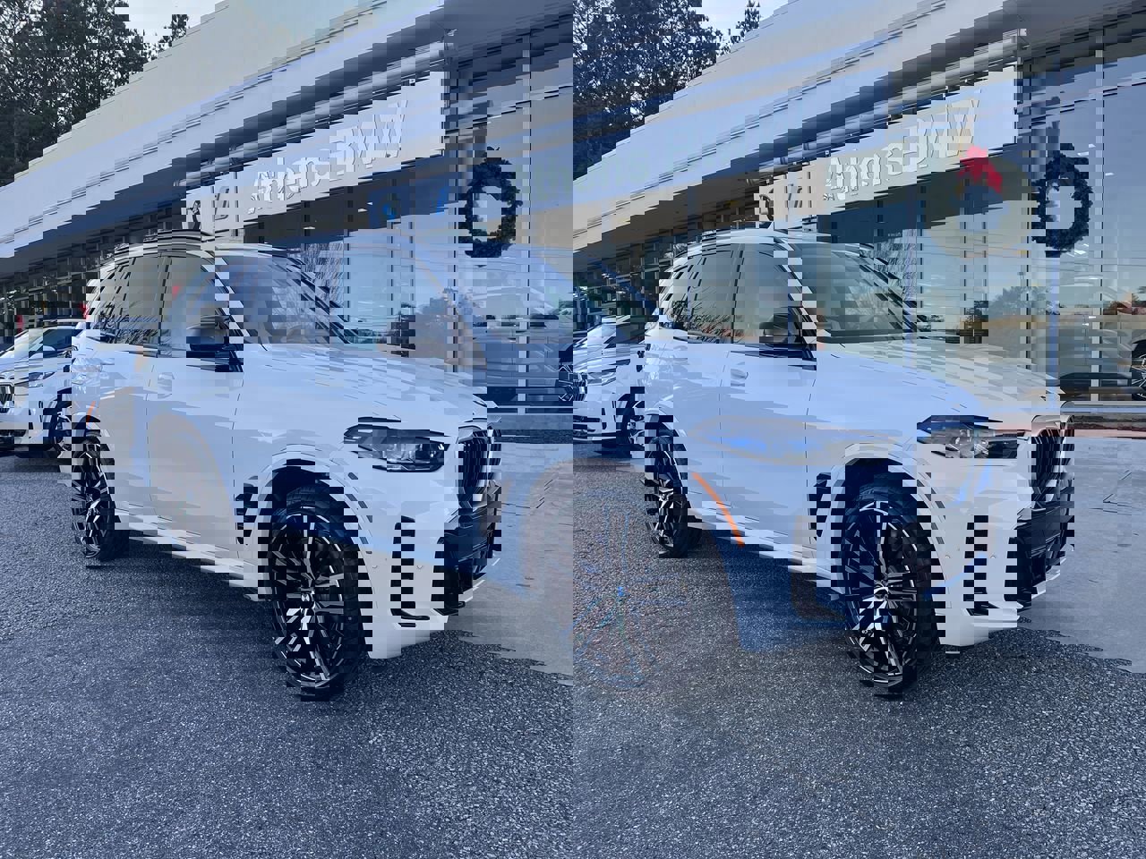 2026 BMW X5 M60i's photo