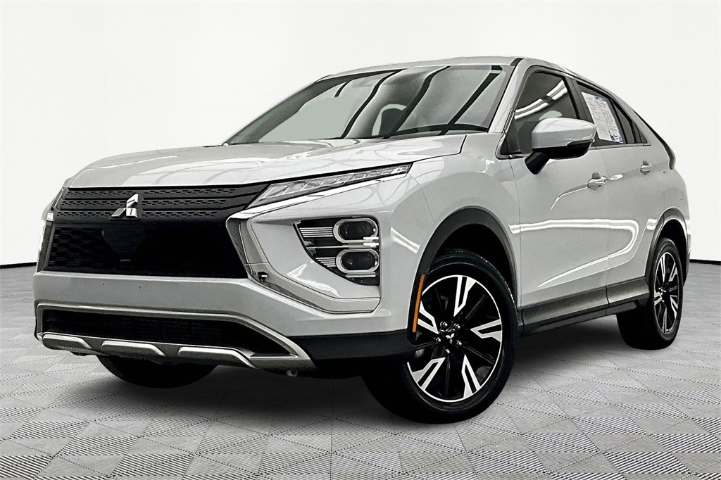 Used 2024 Mitsubishi Eclipse Cross SE with VIN JA4ATWAA4RZ045483 for sale in Kansas City