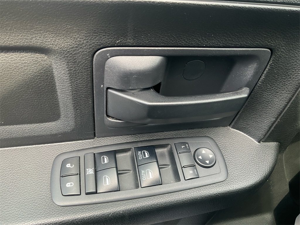 2019 Ram 1500 Classic Express photo 24