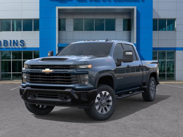 2026 Chevrolet Silverado 2500HD Custom photo 4