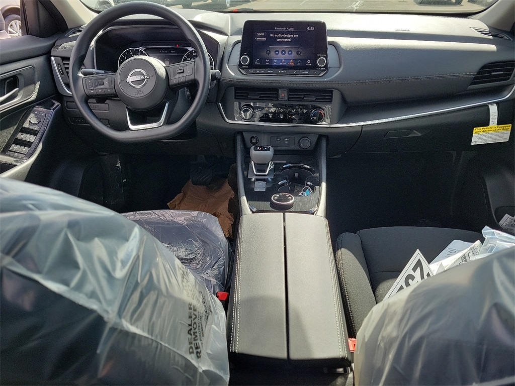 2025 Nissan Rogue S photo 8
