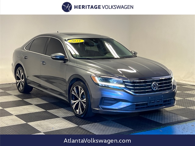 2021 Volkswagen Passat SE's photo