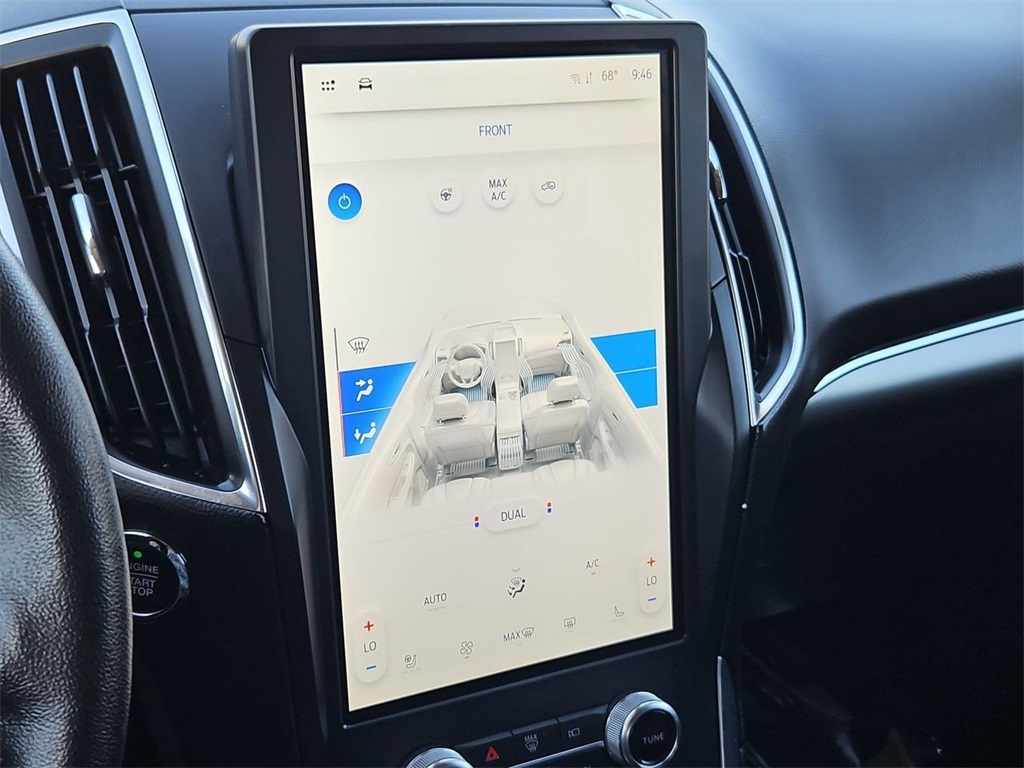 2023 Ford Edge Titanium photo 20